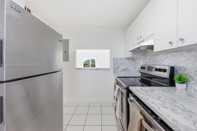 2520 N Andrews Ave 402, Wilton Manors, FL 33311