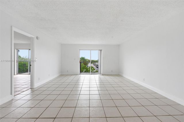 2520 N Andrews Ave 402, Wilton Manors, FL 33311