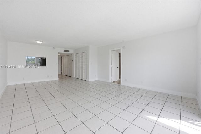 2520 N Andrews Ave 402, Wilton Manors, FL 33311