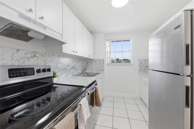 2520 N Andrews Ave 402, Wilton Manors, FL 33311