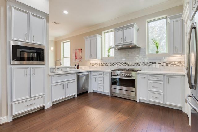 1244 W 26th Street, Houston, TX 77008