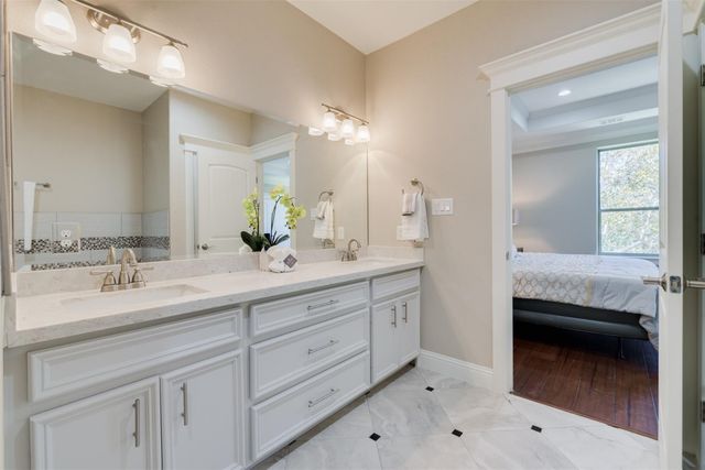 1244 W 26th Street, Houston, TX 77008