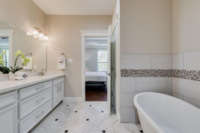 1244 W 26th Street, Houston, TX 77008
