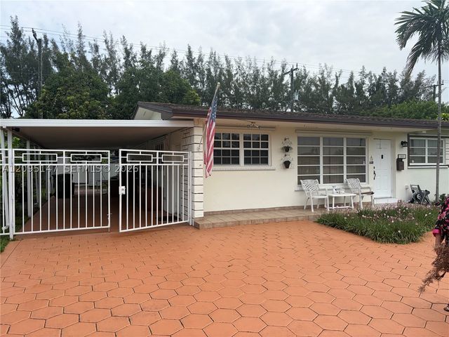 1051 W 47th St 1051, Hialeah, FL 33012