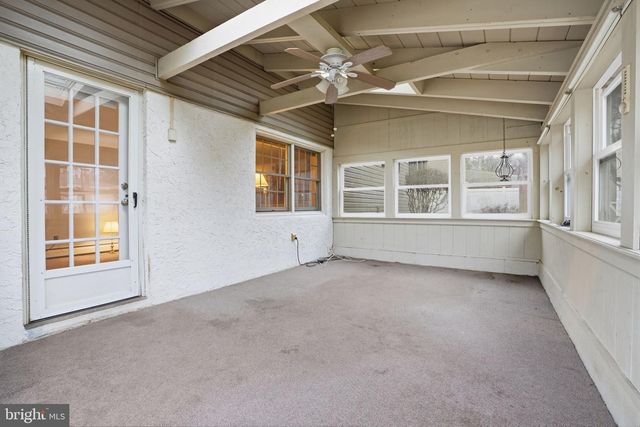 195 GILBERT DR, Morrisville, PA 19067