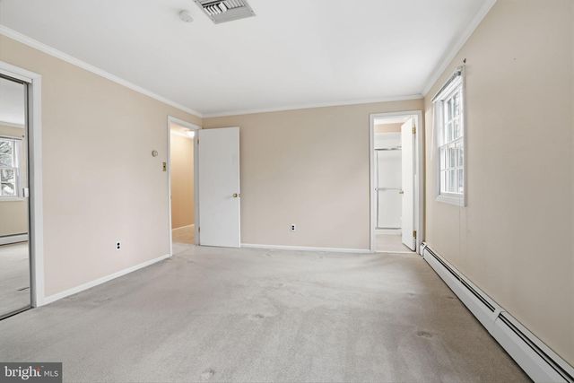 195 GILBERT DR, Morrisville, PA 19067