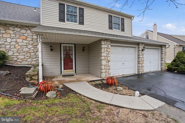 195 GILBERT DR, Morrisville, PA 19067