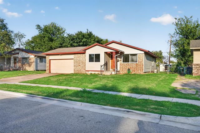 1005 N Dogwood Avenue, Owasso, OK 74055