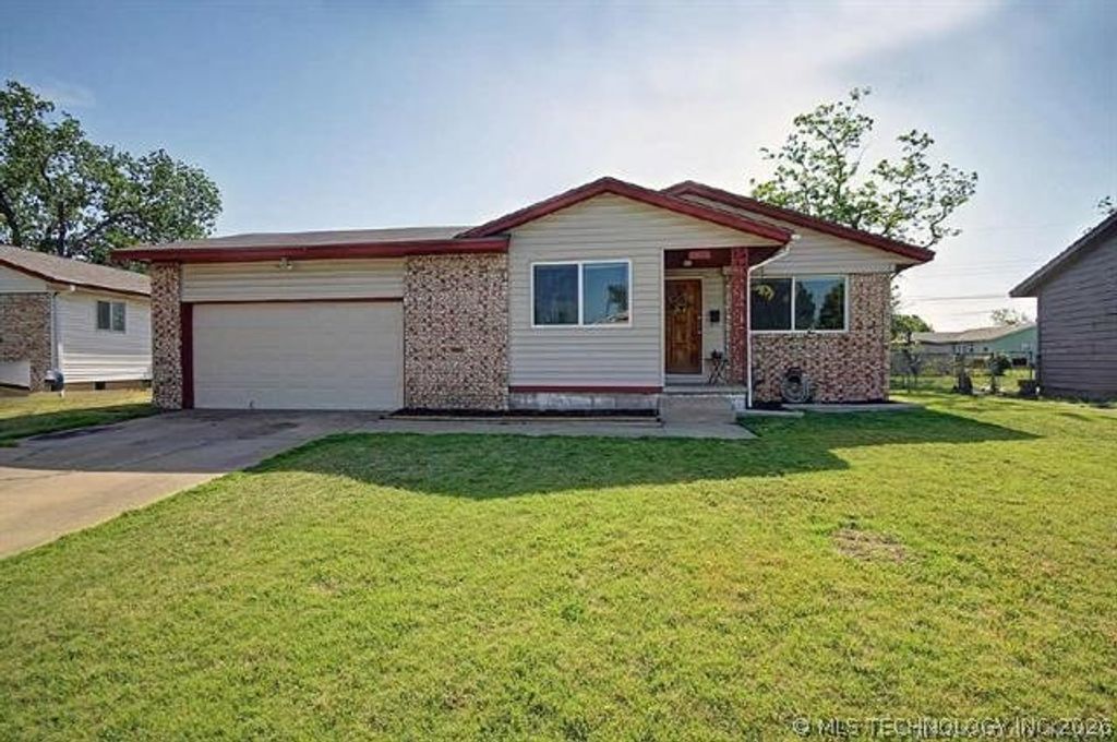 1005 N Dogwood Avenue, Owasso, OK 74055
