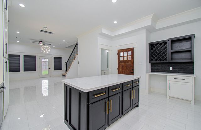 119 E 38th Street, Houston, TX 77018