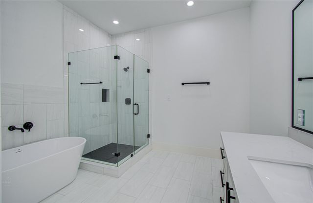 119 E 38th Street, Houston, TX 77018