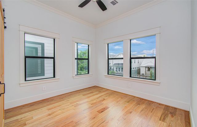 119 E 38th Street, Houston, TX 77018