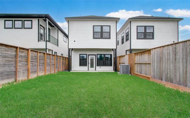 119 E 38th Street, Houston, TX 77018