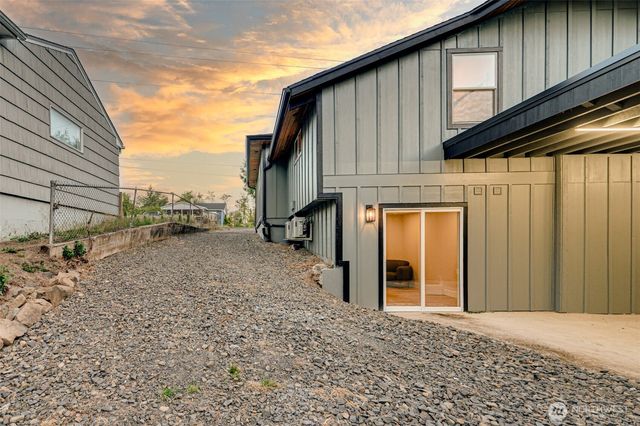 171 Yelton Drive, Longview, WA 98632