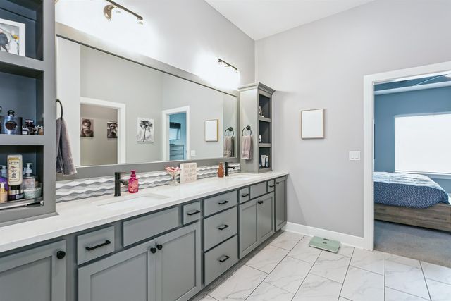 2729 N Eagle Court, Wichita, KS 67226