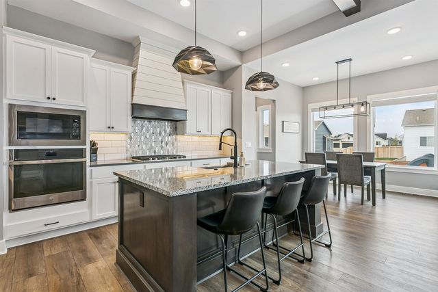 2729 N Eagle Court, Wichita, KS 67226