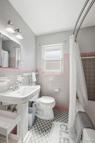 5648 Marquette Avenue, St Louis, MO 63139