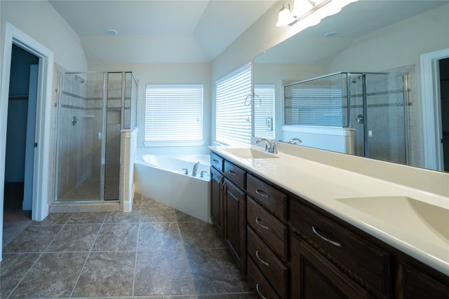 127 Charleston Lane, Fate, TX 75189