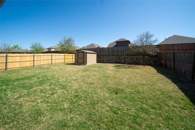 127 Charleston Lane, Fate, TX 75189