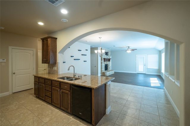 127 Charleston Lane, Fate, TX 75189