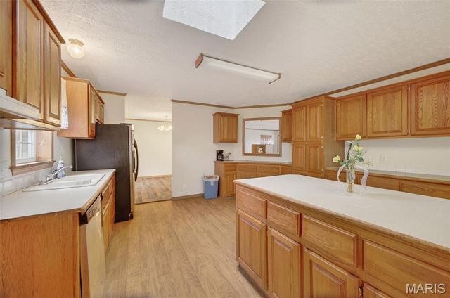 31338 Highway 32, Lebanon, MO 65536