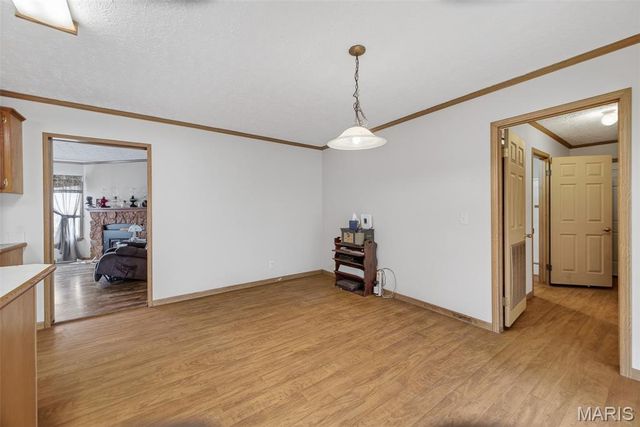 31338 Highway 32, Lebanon, MO 65536