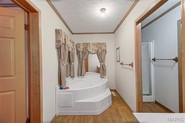 31338 Highway 32, Lebanon, MO 65536