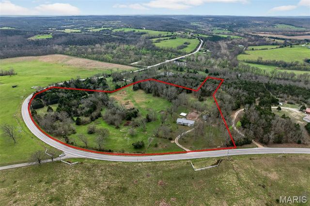 31338 Highway 32, Lebanon, MO 65536