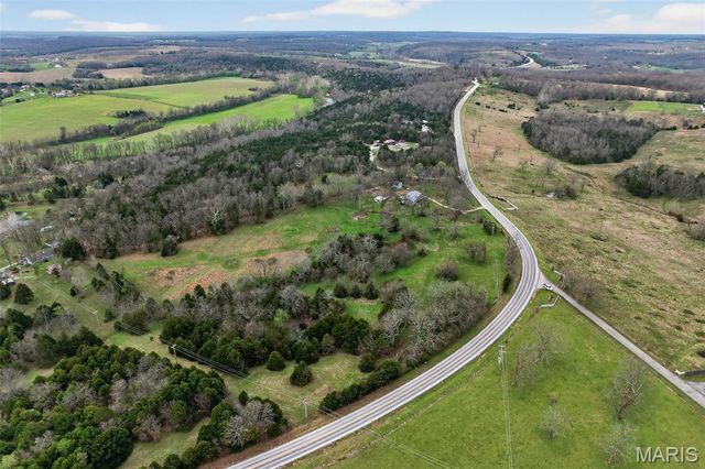 31338 Highway 32, Lebanon, MO 65536