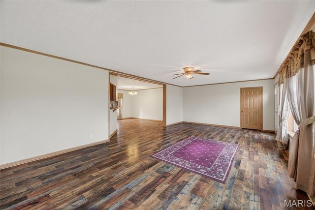 31338 Highway 32, Lebanon, MO 65536