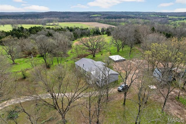 31338 Highway 32, Lebanon, MO 65536