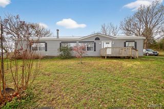 31338 Highway 32, Lebanon, MO 65536