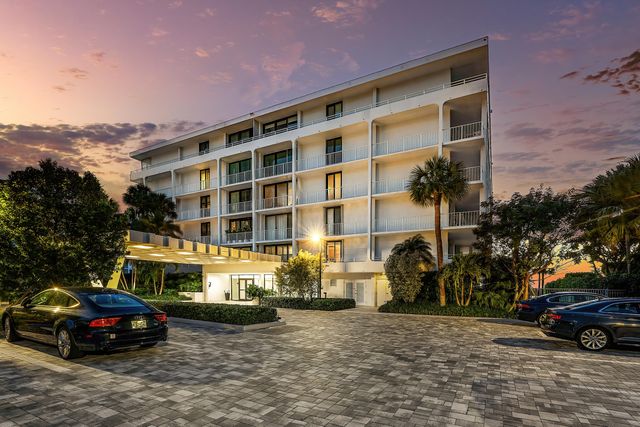 2784 S Ocean Boulevard 303n, Palm Beach, FL 33480