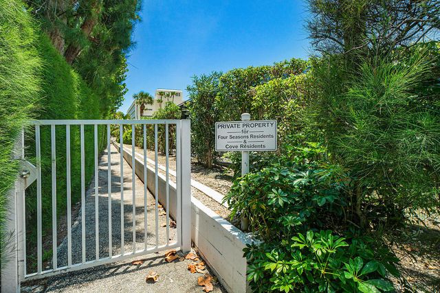 2784 S Ocean Boulevard 303n, Palm Beach, FL 33480