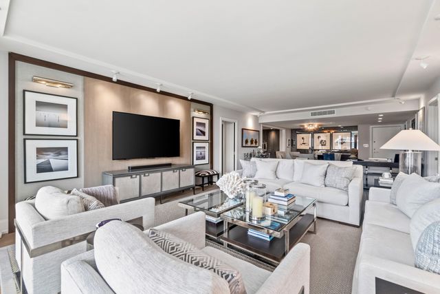 2784 S Ocean Boulevard 303n, Palm Beach, FL 33480