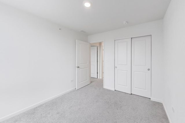 2251 Venture Drive, Schaumburg, IL 60193