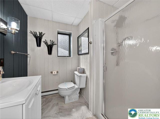 53 Maple Street, Clifton Twp, PA 18424