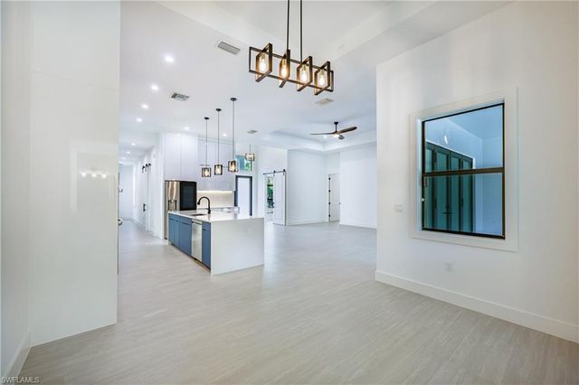 4248 13th AVE SW, Naples, FL 34116