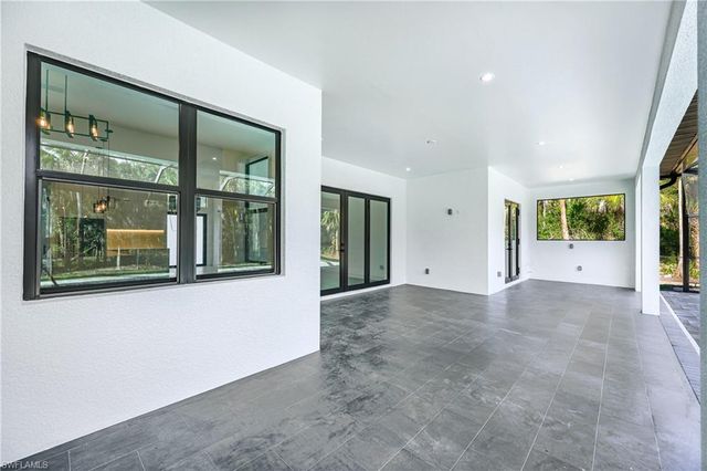 4248 13th AVE SW, Naples, FL 34116