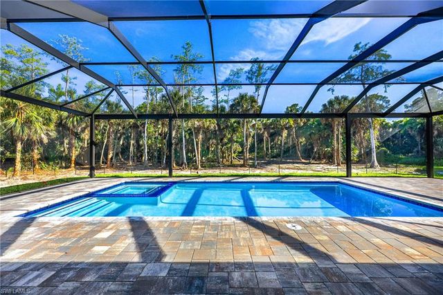 4248 13th AVE SW, Naples, FL 34116