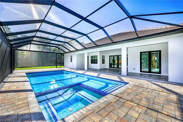 4248 13th AVE SW, Naples, FL 34116