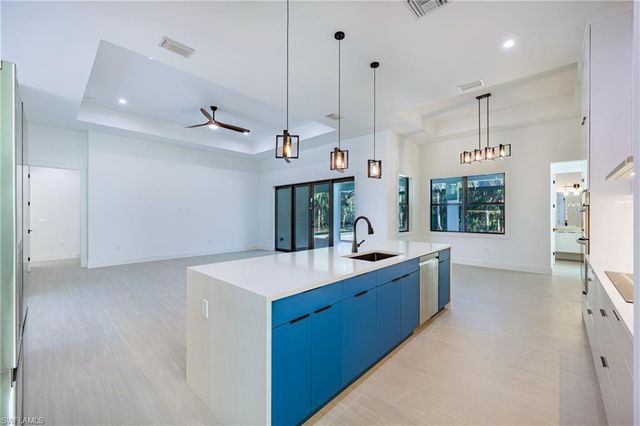 4248 13th AVE SW, Naples, FL 34116