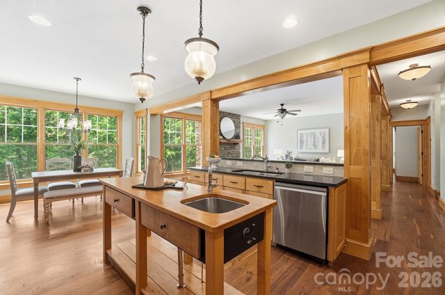 512 Pump Jack Way, Waxhaw, NC 28173