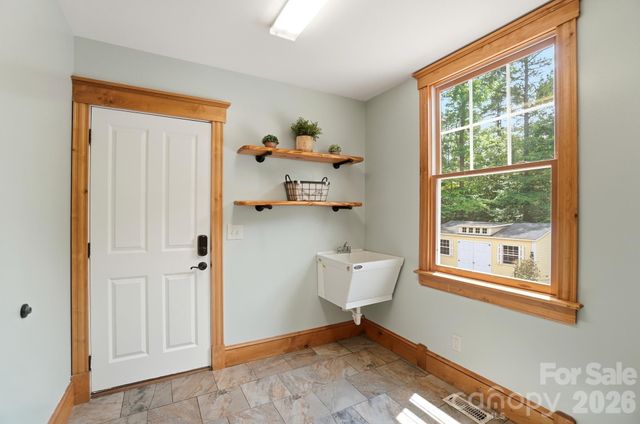 512 Pump Jack Way, Waxhaw, NC 28173