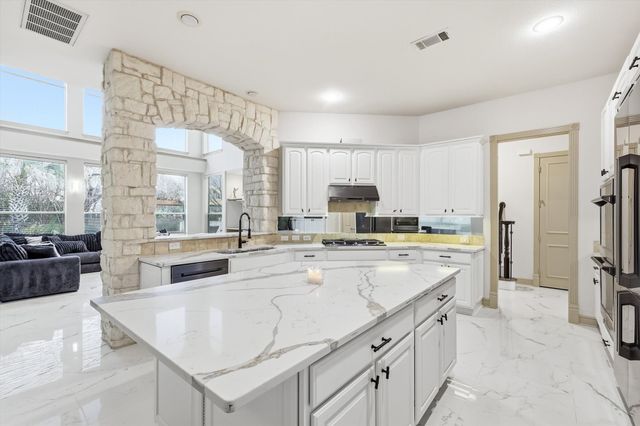 4308 Native Oak Court, Flower Mound, TX 75022