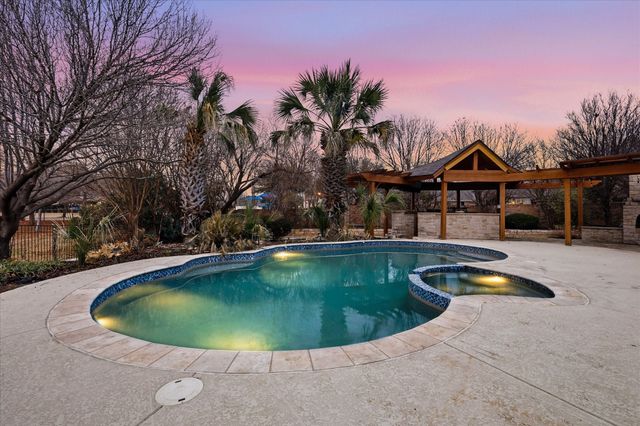 4308 Native Oak Court, Flower Mound, TX 75022