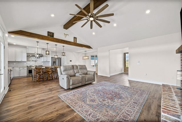 720 Moore Hollow Rd, Indian Mound, TN 37079