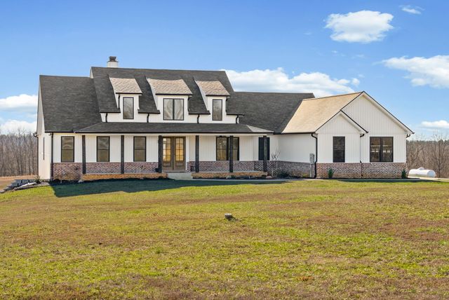 720 Moore Hollow Rd, Indian Mound, TN 37079