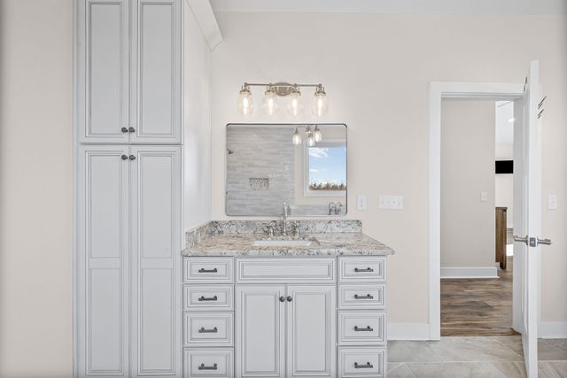 720 Moore Hollow Rd, Indian Mound, TN 37079