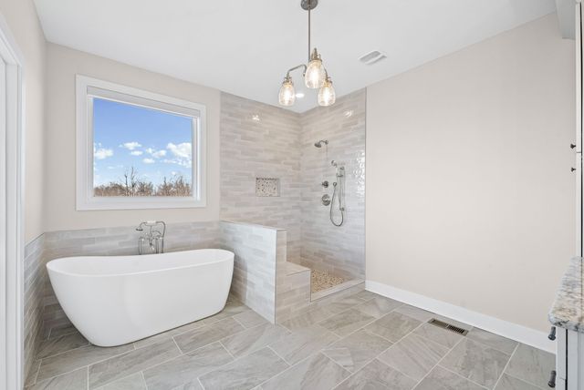 720 Moore Hollow Rd, Indian Mound, TN 37079